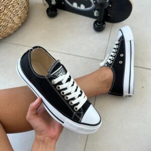 Convers  siyah